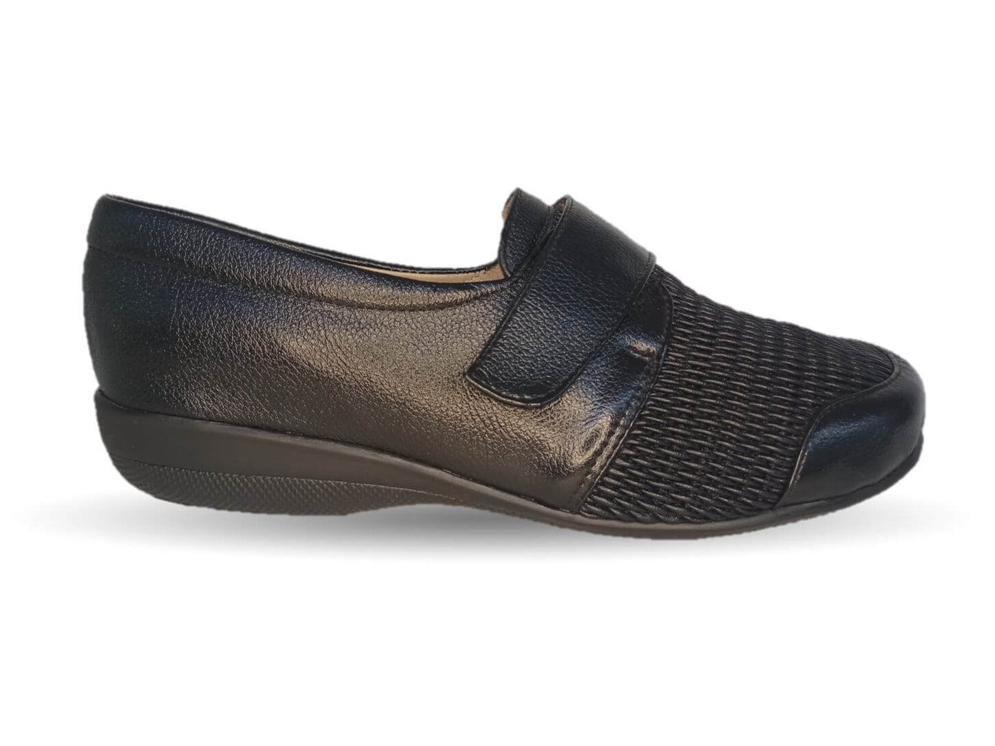 Zapato de Confort y Casual de piel de ternera con Shock Point Capricho 21067 Negro para mujer