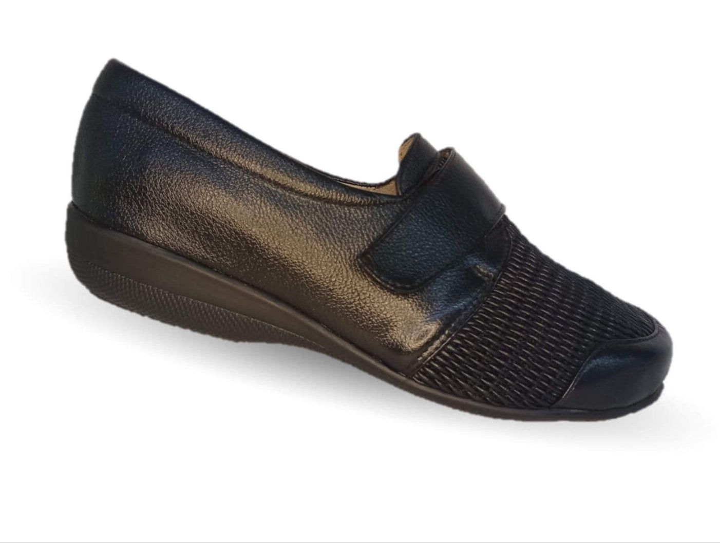 Zapato de Confort y Casual de piel de ternera con Shock Point Capricho 21067 Negro para mujer