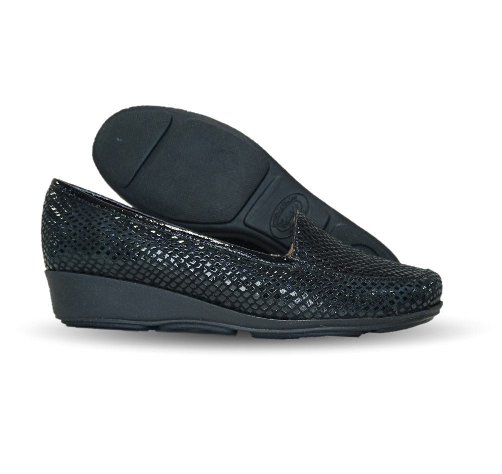 Zapato de Confort y Casual de piel de ternera con Shock Point Capricho 92 Negro para mujer