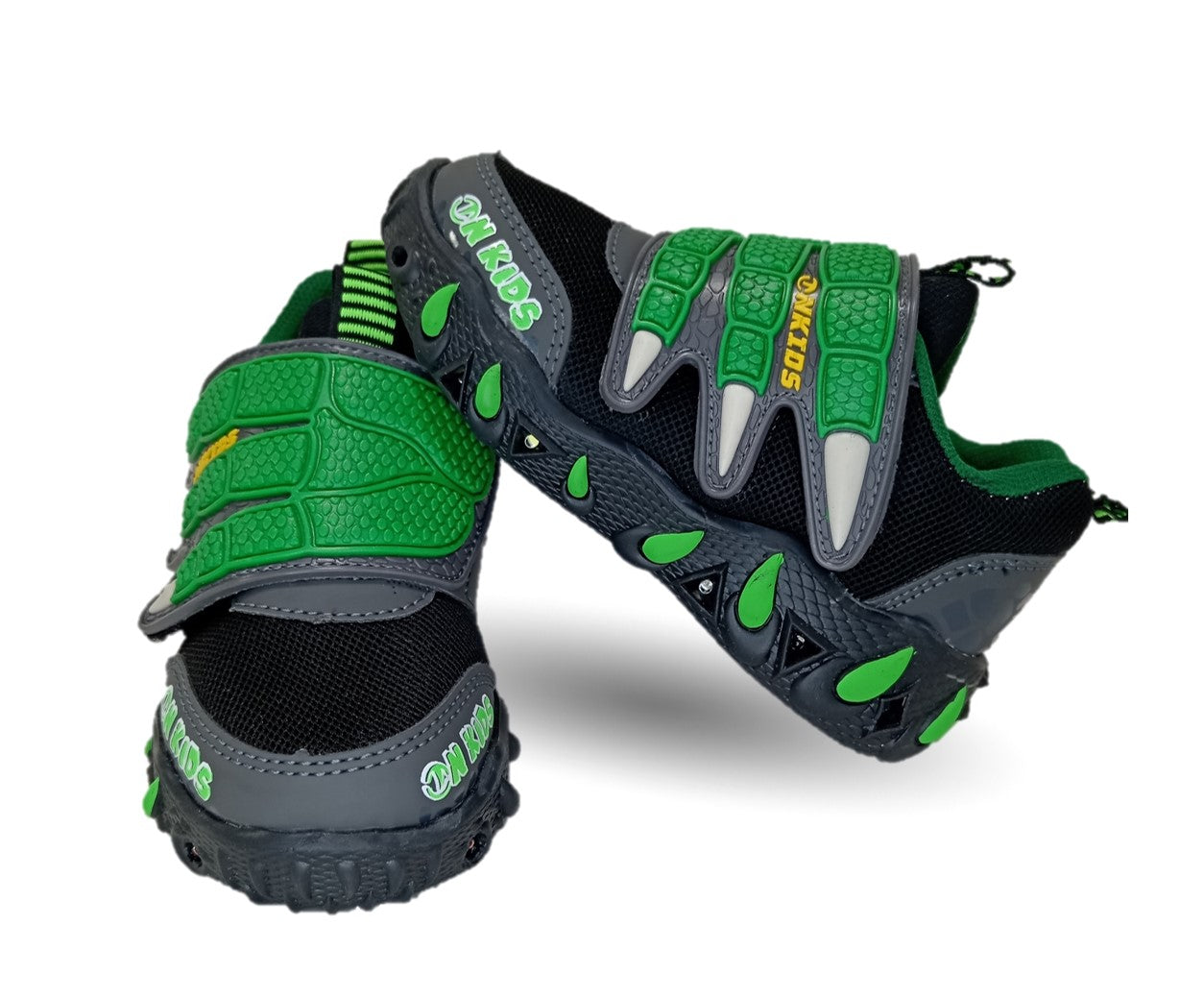 Tenis con luces leds ajuste de contactel On Kids 088 Negro/Verde para niño