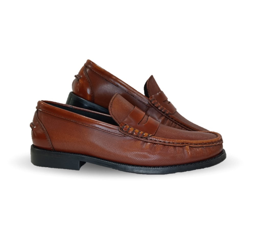 Zapato Casual y de Vestir tipo Mocasín Driver Penny Loafers de piel con suela de cuero Camo 1215 Miel para hombre