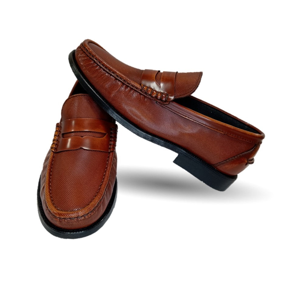 Zapato Casual y de Vestir tipo Mocasín Driver Penny Loafers de piel con suela de cuero Camo 1215 Miel para hombre