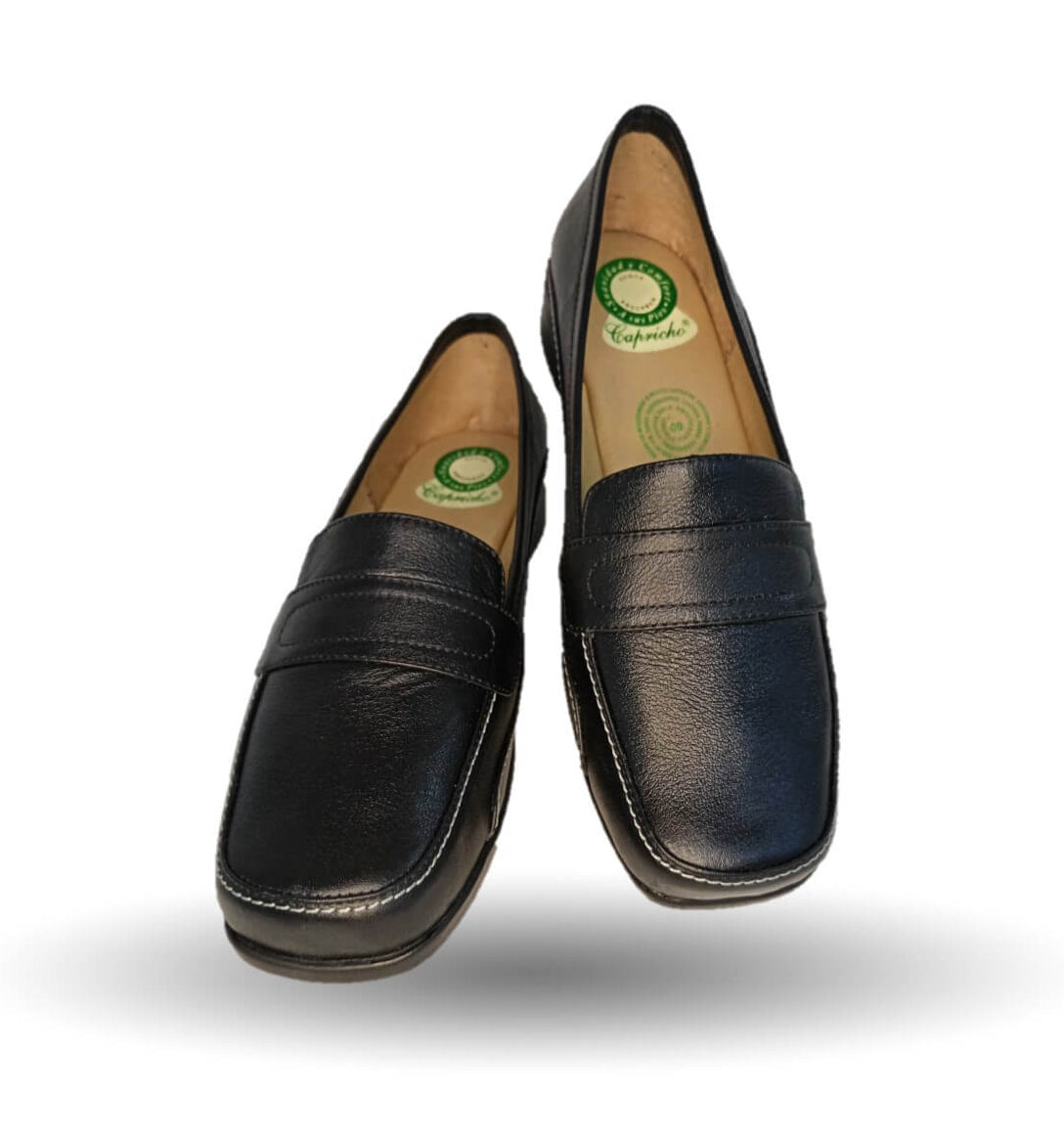 Zapato de Confort y Casual de piel de ternera con Shock Point Capricho 173 Negro para mujer
