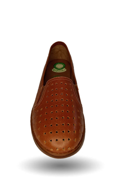 Zapato de Confort y Casual de piel de ternera con suela extra ligera y Shock Point Capricho 23017 Brandy para mujer