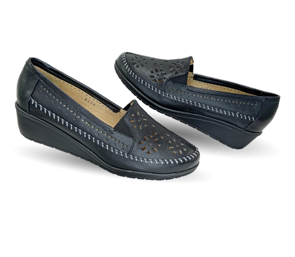 Zapato de Confort y Casual de piel de ternera con Shock Point Capricho 6254 Negro para mujer