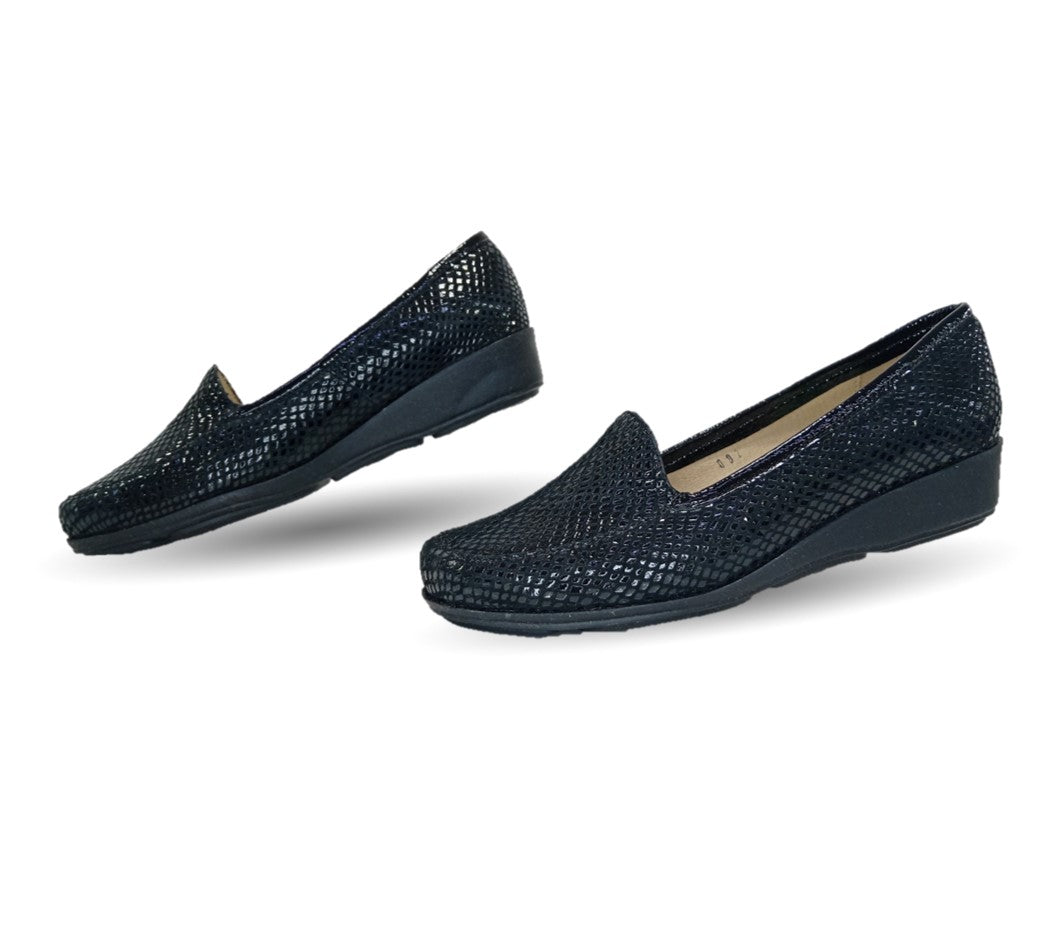 Zapato de Confort y Casual de piel de ternera con Shock Point Capricho 92 Negro para mujer