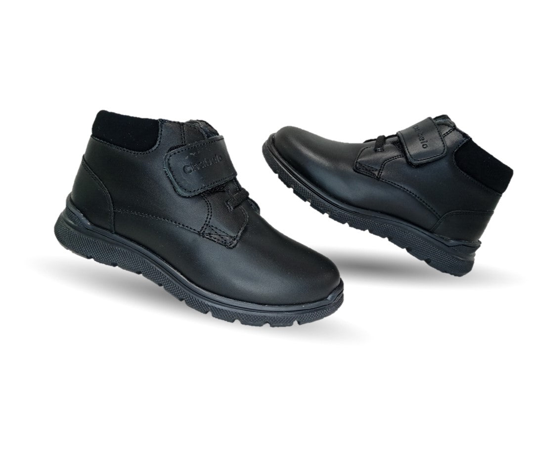 Zapato Escolar y Casual de piel con agujeta y contactel Chabelo 25 Negro para niño