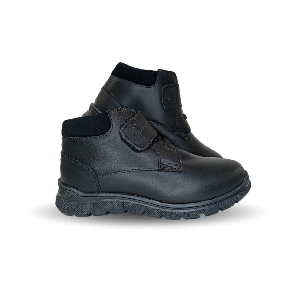 Zapato Escolar y Casual de piel con agujeta y contactel Chabelo 25 Negro para niño