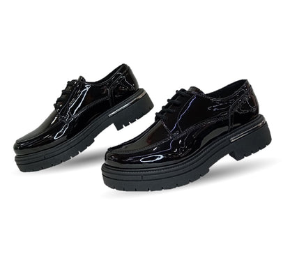 Zapato Casual y Escolar con agujetas Chabelo 745 Charol Negro para niña