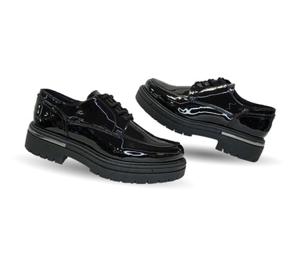 Zapato Casual y Escolar con agujetas Chabelo 745 Charol Negro para niña