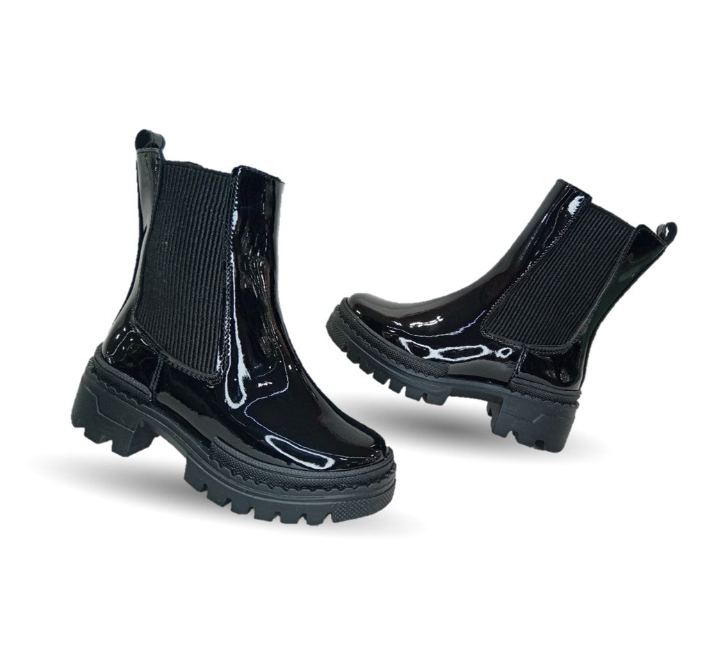 Bota Casual y Escolar con elásticos Chabelo 880 Charol Negro para niña