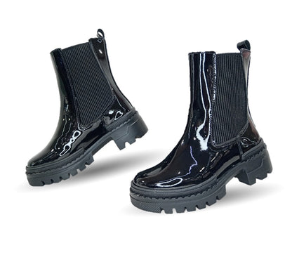 Bota Casual y Escolar con elásticos Chabelo 880 Charol Negro para niña