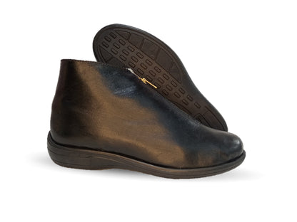 Pantufla de piel de cabra con forro de borrega y cierre frontal Cielo 25 Negro para mujer