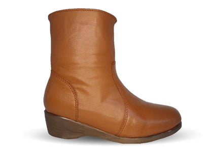 Bota de Confort y Casual de piel bovino con tacón medio con cierre interno Dorothy Bell 910 Cogñac para mujer