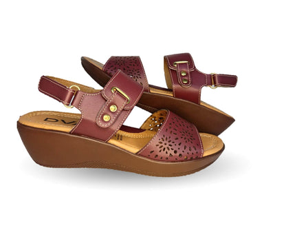 Sandalia con cuña mediana Dva 22313 Merlot para mujer
