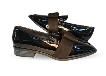 Zapato Casual tipo Flats de moda Dva 2250 Charol Negro para mujer