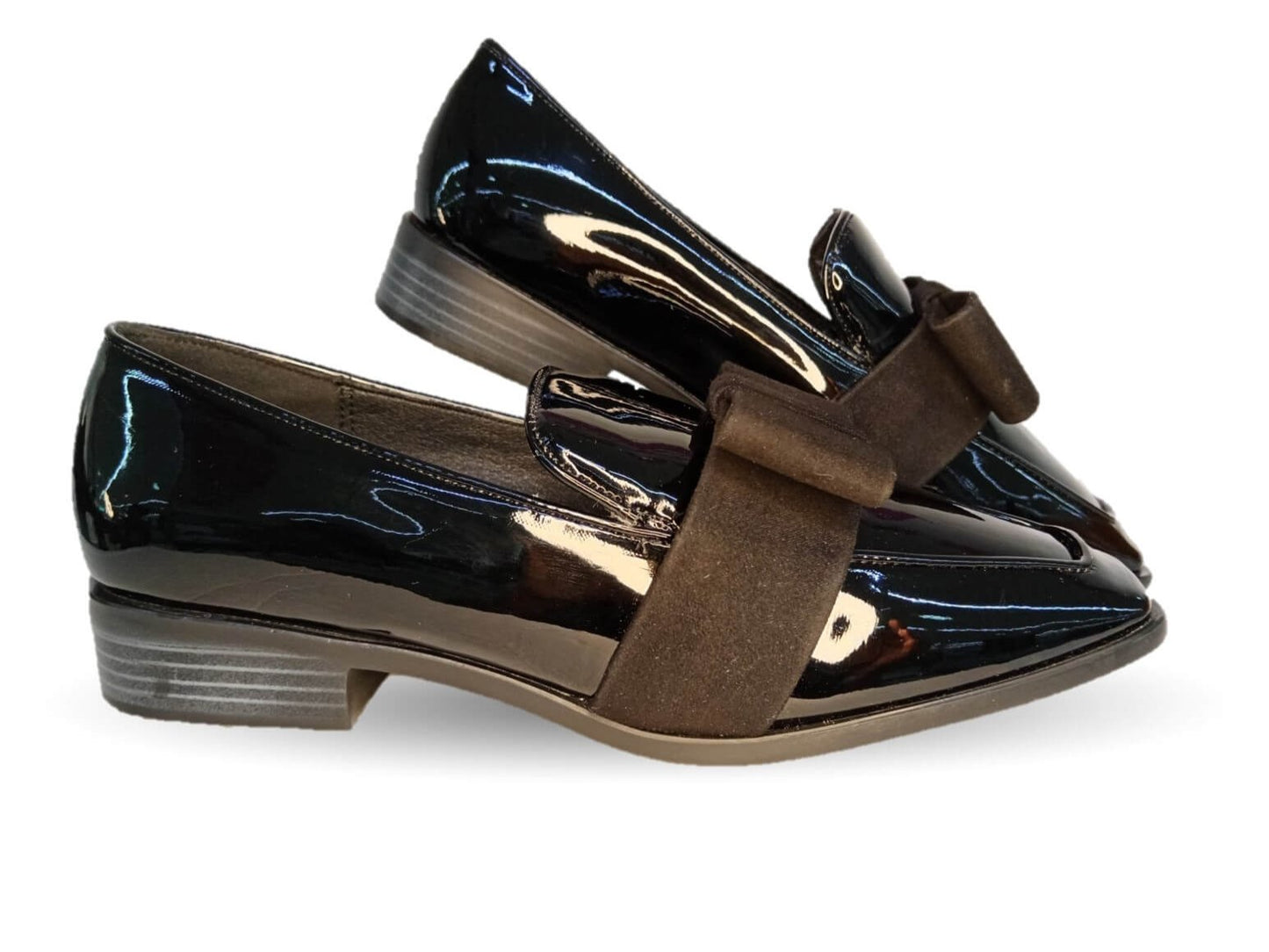 Zapato Casual tipo Flats de moda Dva 2250 Charol Negro para mujer