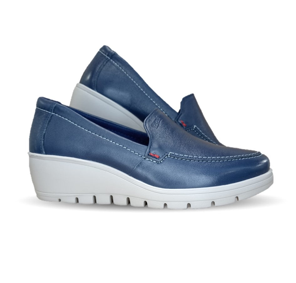 Zapato de Confort y Casual Loafer de piel con Plataforma con suela extra ligera Flexi 104806 Azul para mujer