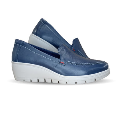 Zapato de Confort y Casual Loafer de piel con Plataforma con suela extra ligera Flexi 104806 Azul para mujer