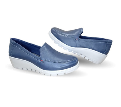 Zapato de Confort y Casual Loafer de piel con Plataforma con suela extra ligera Flexi 104806 Azul para mujer