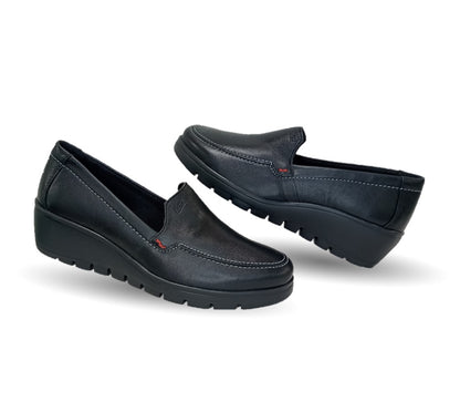 Zapato de Confort y Casual Loafer de piel con Plataforma con suela extra ligera Flexi 104806 Negro para mujer