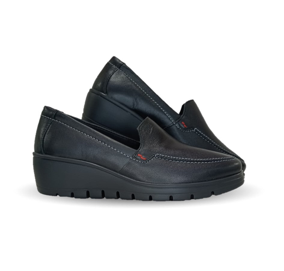 Zapato de Confort y Casual Loafer de piel con Plataforma con suela extra ligera Flexi 104806 Negro para mujer