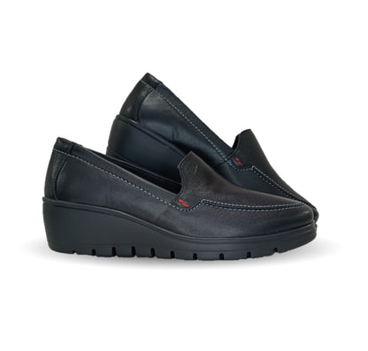 Zapato de Confort y Casual Loafer de piel con Plataforma con suela extra ligera Flexi 104806 Negro para mujer