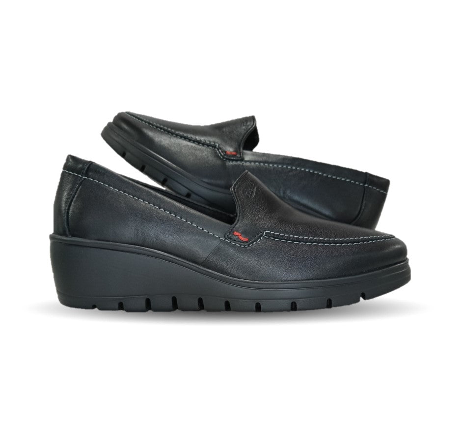 Zapato de Confort y Casual Loafer de piel con Plataforma con suela extra ligera Flexi 104806 Negro para mujer