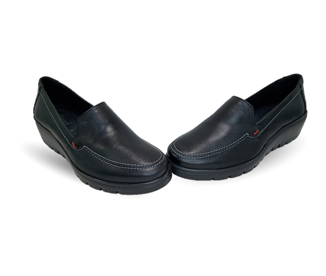 Zapato de Confort y Casual Loafer de piel con Plataforma con suela extra ligera Flexi 104806 Negro para mujer