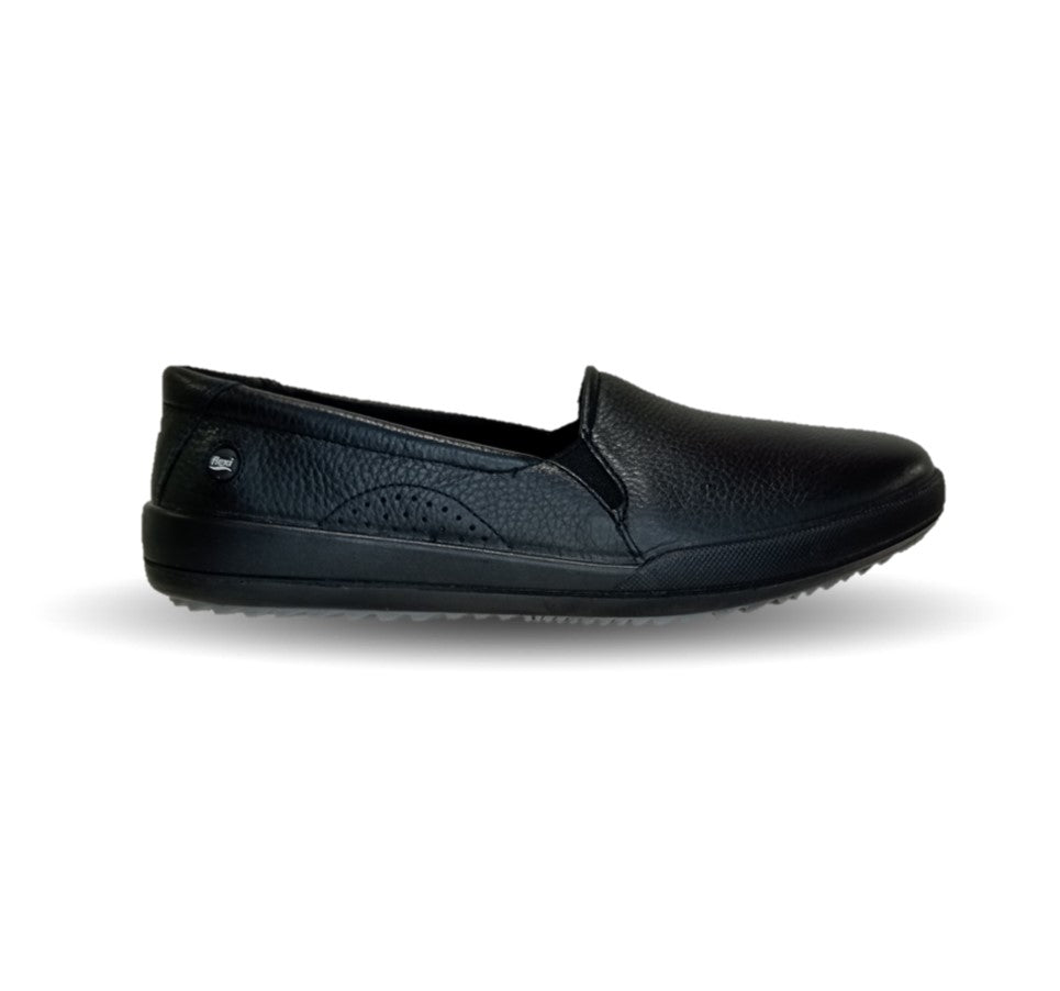Zapato de Confort y Casual Slip On de piel con sistema de mejor agarre Flexi 106302 Negro para mujer