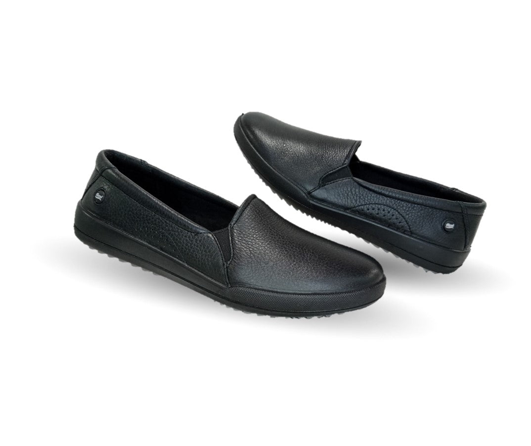 Zapato de Confort y Casual Slip On de piel con sistema de mejor agarre Flexi 106302 Negro para mujer