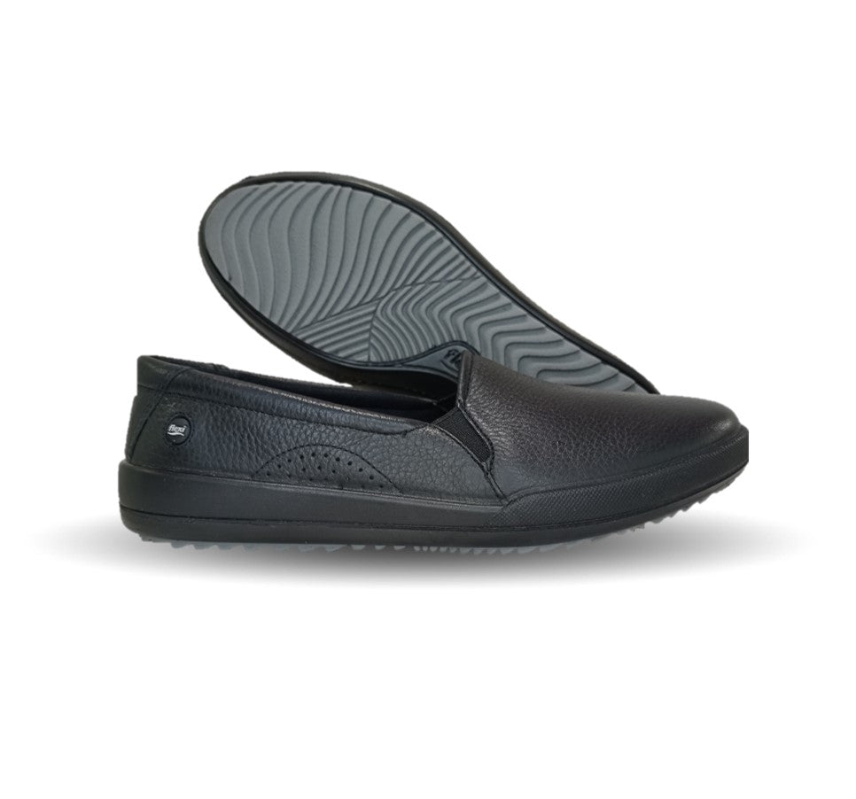 Zapato de Confort y Casual Slip On de piel con sistema de mejor agarre Flexi 106302 Negro para mujer