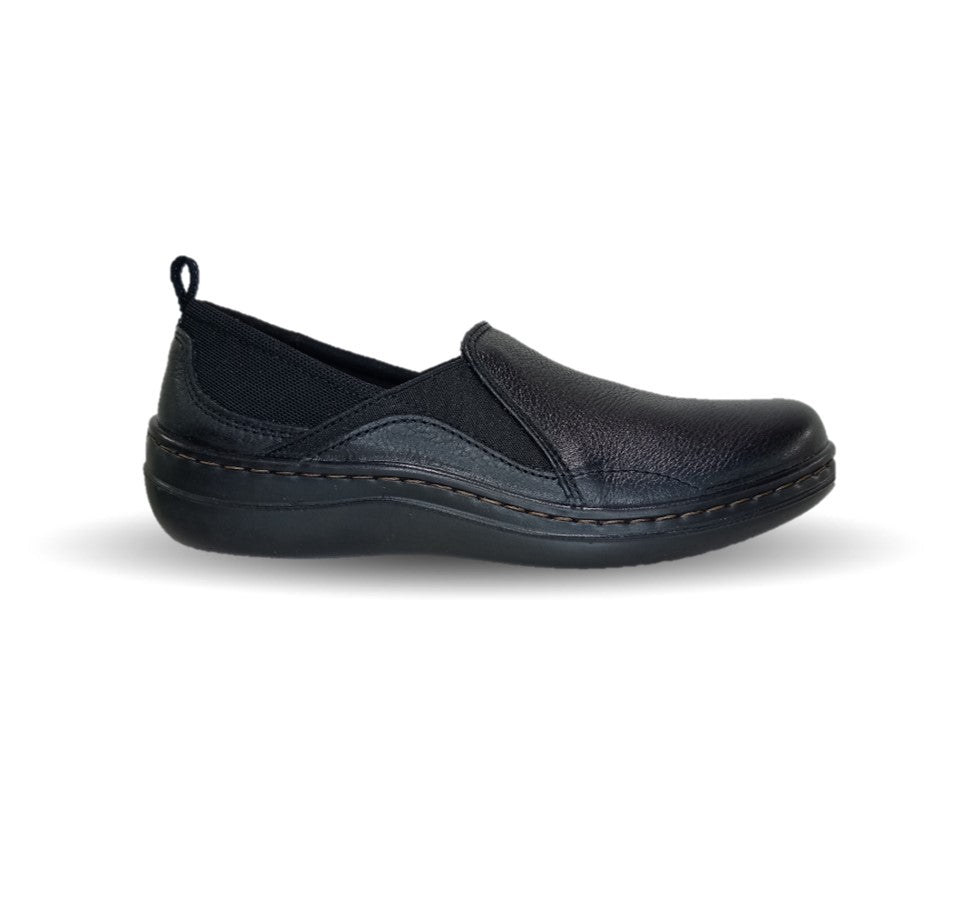 Zapato de Confort y Casual Slip On de piel con sistema Walking Soft Flexi 110303 Negro para mujer