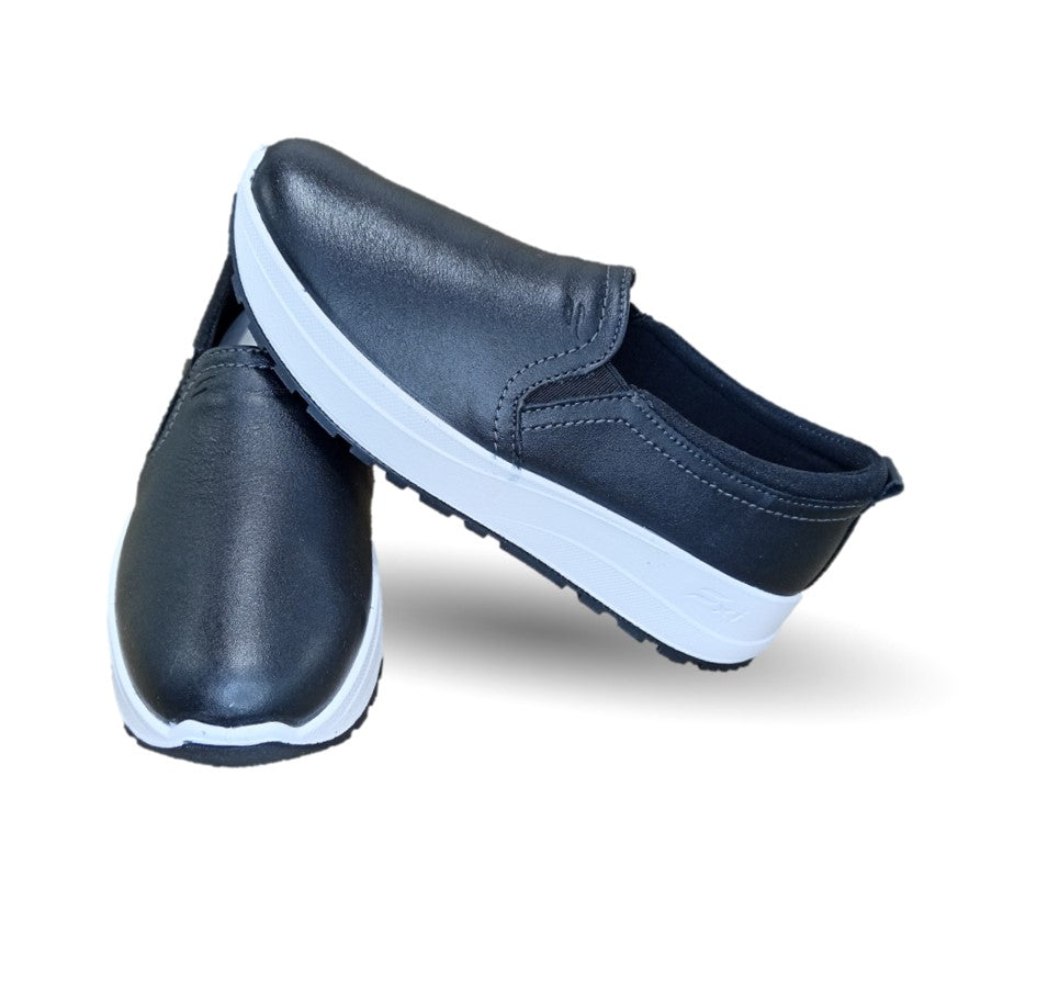 Tenis Urbano Sneaker Slip On de piel Flexi 117207 Negro para mujer