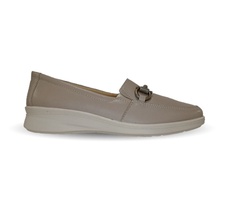 Zapato de Confort y Casual tipo Mocasín de piel Flexi 124502 Taupé para mujer