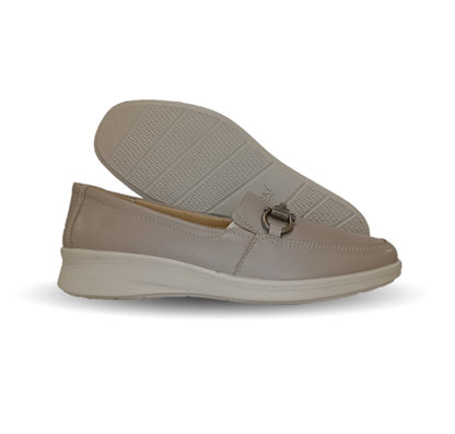 Zapato de Confort y Casual tipo Mocasín de piel Flexi 124502 Taupé para mujer
