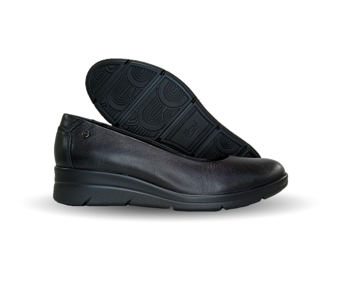 Zapato Casual y de Confort tipo balerina de piel con cuña baja Flexi 130401 Negro para mujer