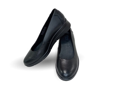 Zapato Casual y de Confort tipo balerina de piel con cuña baja Flexi 130401 Negro para mujer