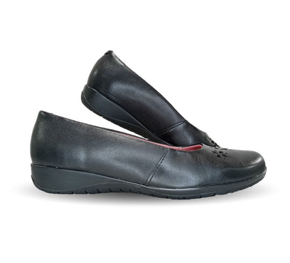 Zapato Casual y de Confort tipo balerina de piel con cuña baja Flexi 35821 Negro para mujer