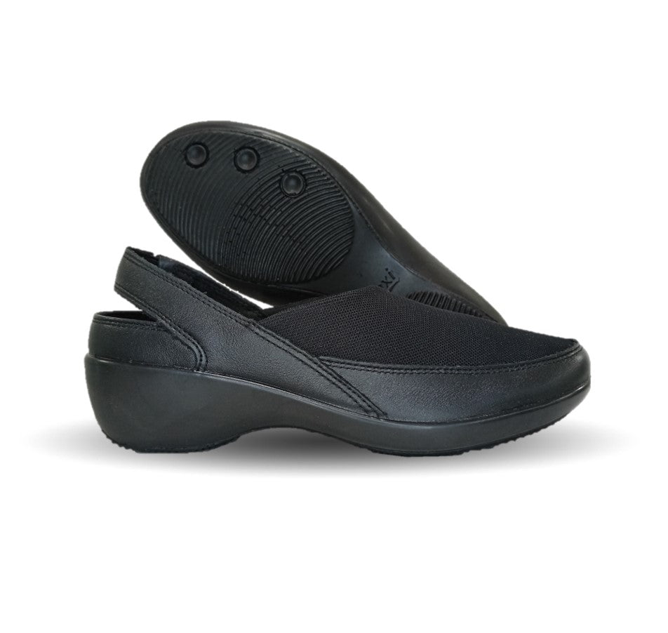 Zapato de Confort y Casual de piel tipo Mule adaptable al pie con suela extra ligera Flexi 51727 Negro para mujer