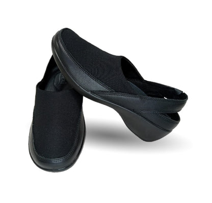 Zapato de Confort y Casual de piel tipo Mule adaptable al pie con suela extra ligera Flexi 51727 Negro para mujer