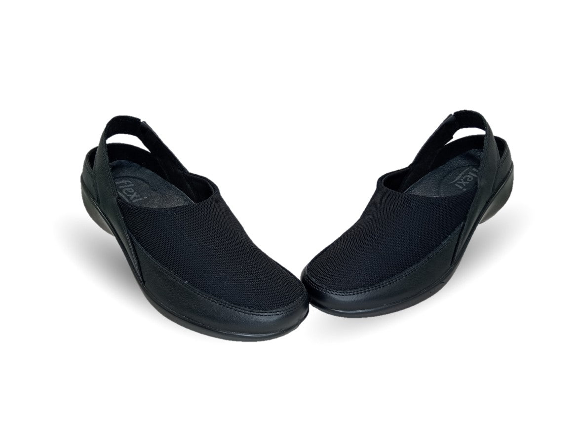 Zapato de Confort y Casual de piel tipo Mule adaptable al pie con suela extra ligera Flexi 51727 Negro para mujer