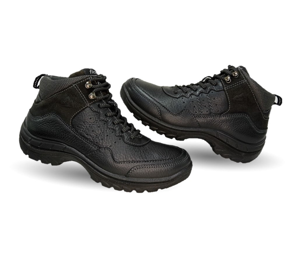 Botín Outdoor de piel con suela extra ligera Flexi country 66517 Negro para hombre