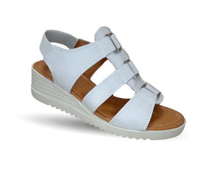 Sandalia Casual de piel con cuña baja Hannia 110 Beige para mujer