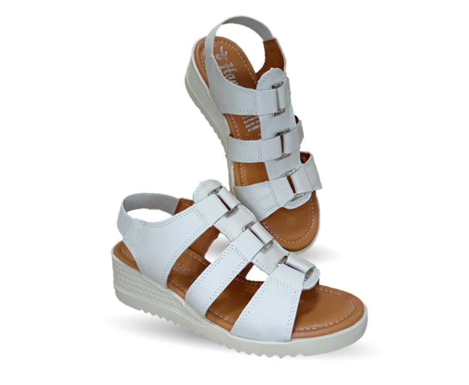 Sandalia Casual de piel con cuña baja Hannia 110 Beige para mujer