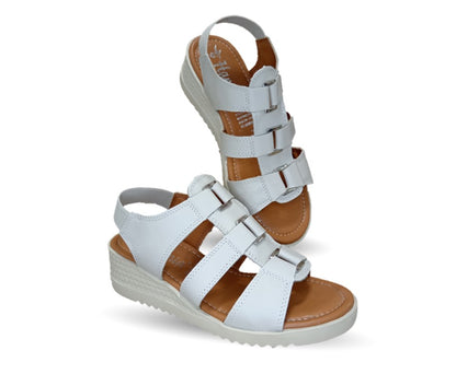 Sandalia Casual de piel con cuña baja Hannia 110 Beige para mujer