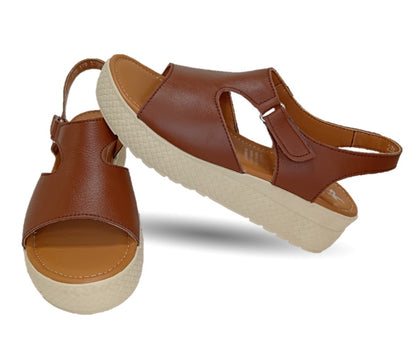 Sandalia Casual de piel con plataforma baja Hannia 130 Tan para mujer