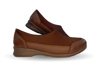 Zapato de Confort y Casual de piel con licra Hannia 410 Café para mujer
