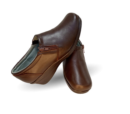 Zapato de Confort y Casual de piel con cuña mediana Hannia 640 Café para mujer
