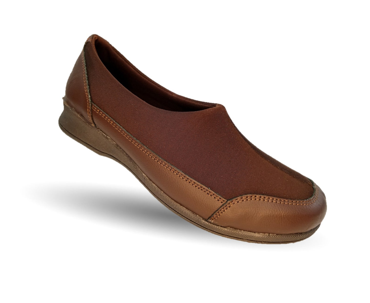 Zapato de Confort y Casual de piel con licra Hannia 410 Café para mujer